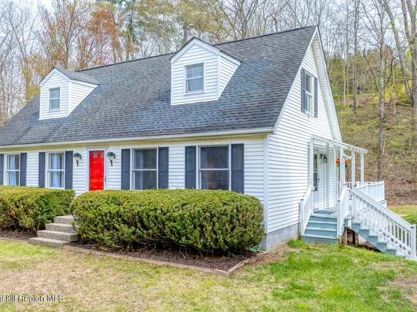 906 Lucas Ave Extension, Hurley, NY 12443