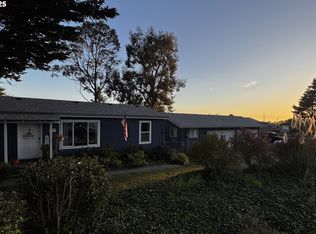 97818 Hanscam Ln, Brookings, OR 97415