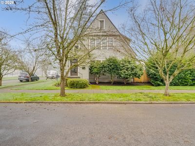 1036 NE Cowls St, McMinnville, OR, 97128