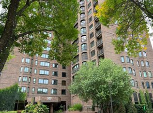 1201 Yale Pl APT 1211, Minneapolis, MN 55403