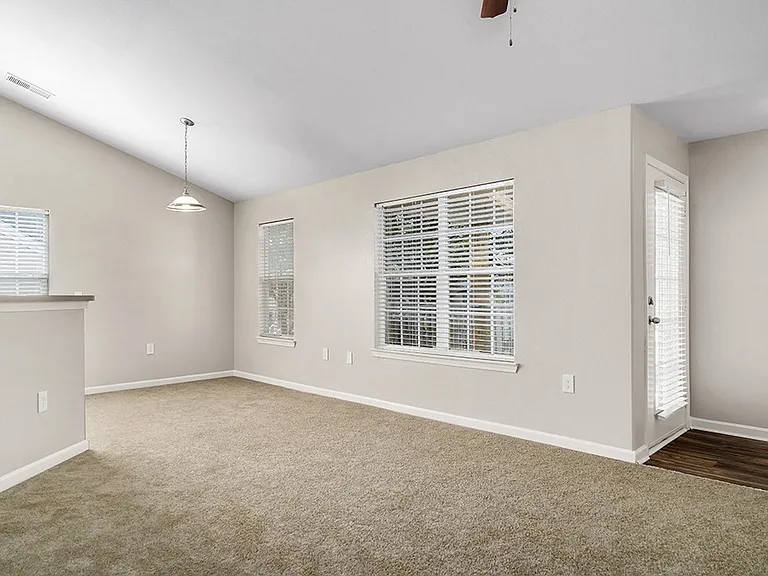 Maple Village Apartments — Photo 113