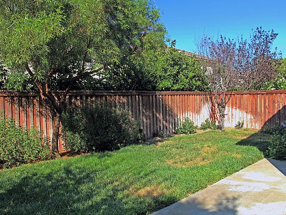 2nd image of 3840 Quartzite Ln