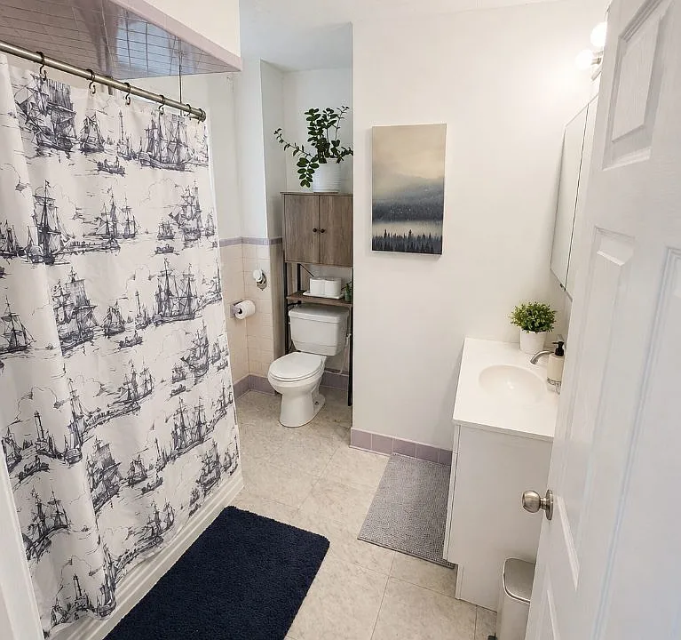 33 Jefferson St #3