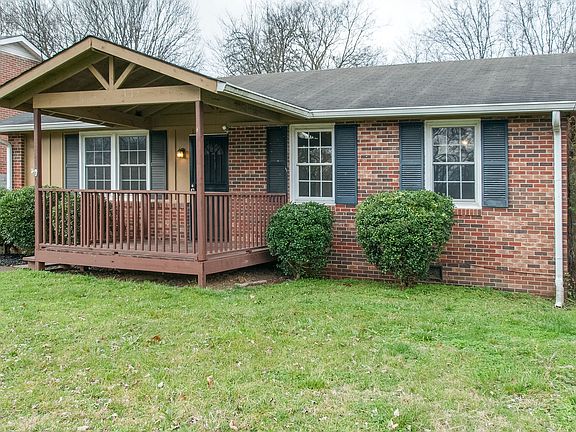 3rd image of 3128 Ewingdale Dr