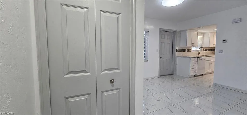 2 bed, 2.0 bath, 825 sqft, $2,250 — Photo 3