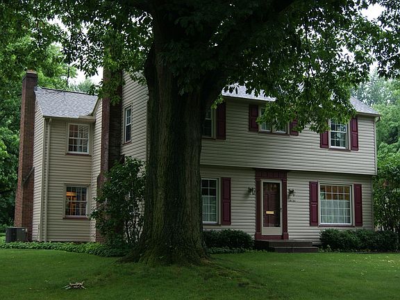 2nd image of 5731 Gilbert Dr