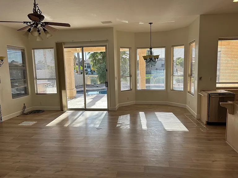 3160 S Greythorne Way — Photo 13