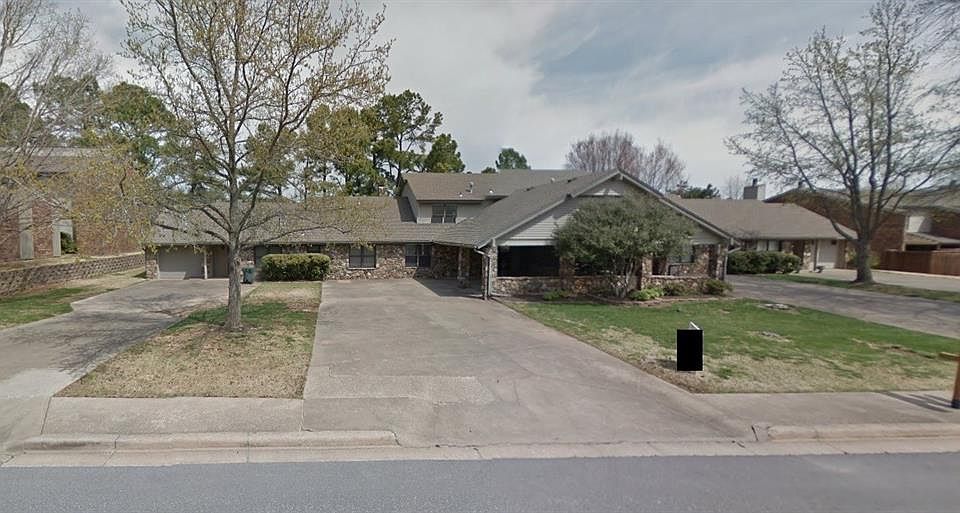 1st image of 2500 E Sweetbriar Dr