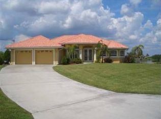 750 NE 5th Pl, Cape Coral, FL 33909
