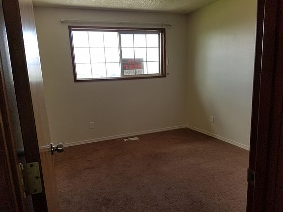 5th image of 337 Columbia Ave #3