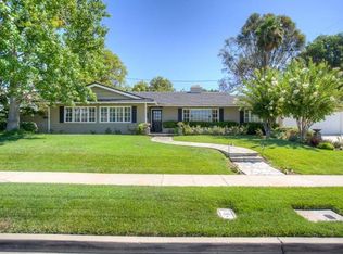 1241 Smoke Tree Ln, Santa Ana, CA 92705