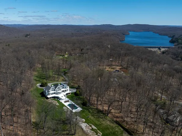 18 Bramblebush Road, Croton-on-Hudson, NY 10520