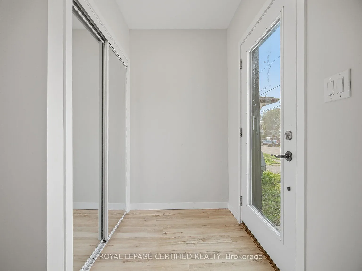 2 bed, $2,575 — Photo 2