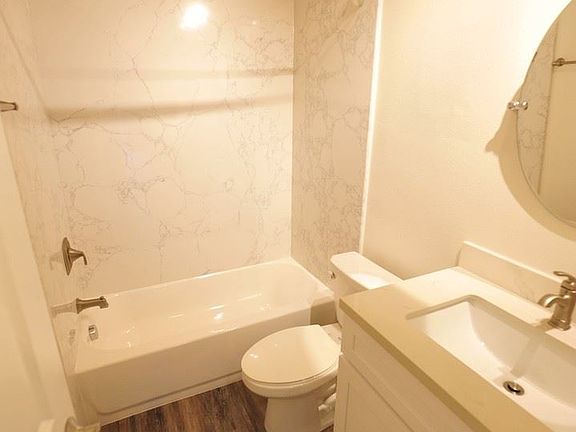 4th image of 12240 Pacific Ave #7557379