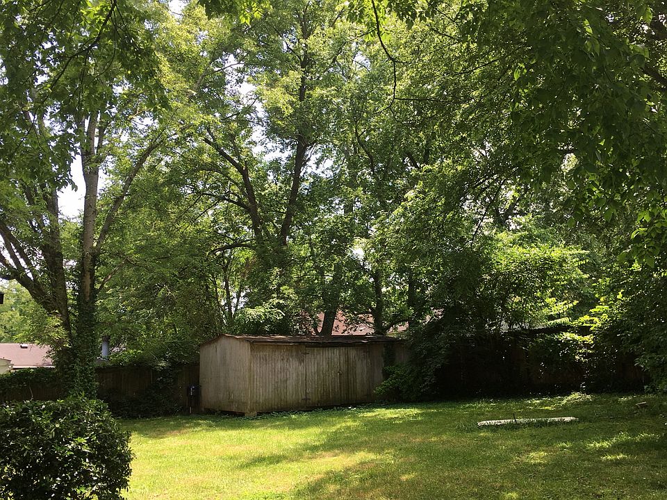 2nd image of 1121 Cinderella St