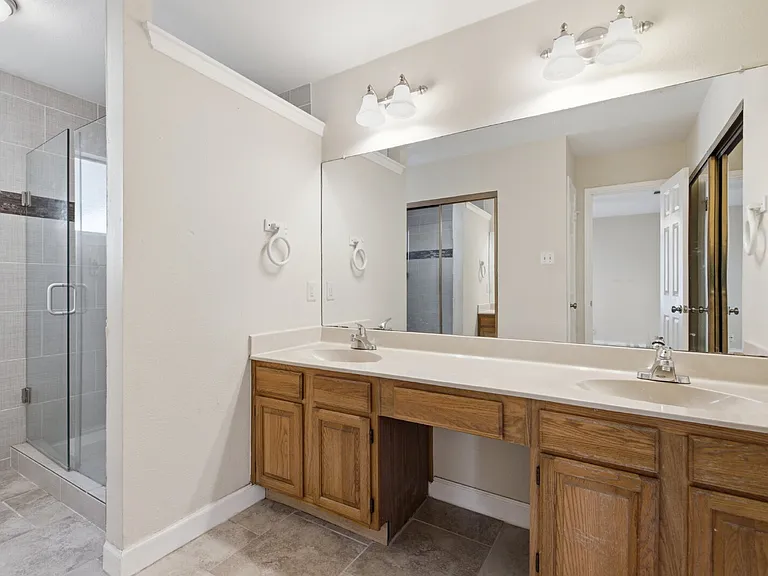 6700 Shiner St — Photo 23