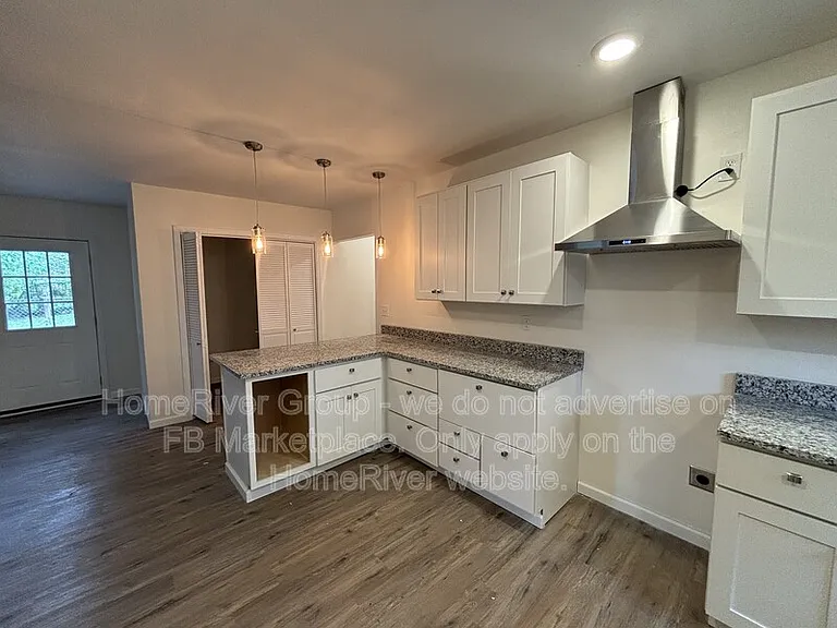 882 Maple Dr — Photo 8