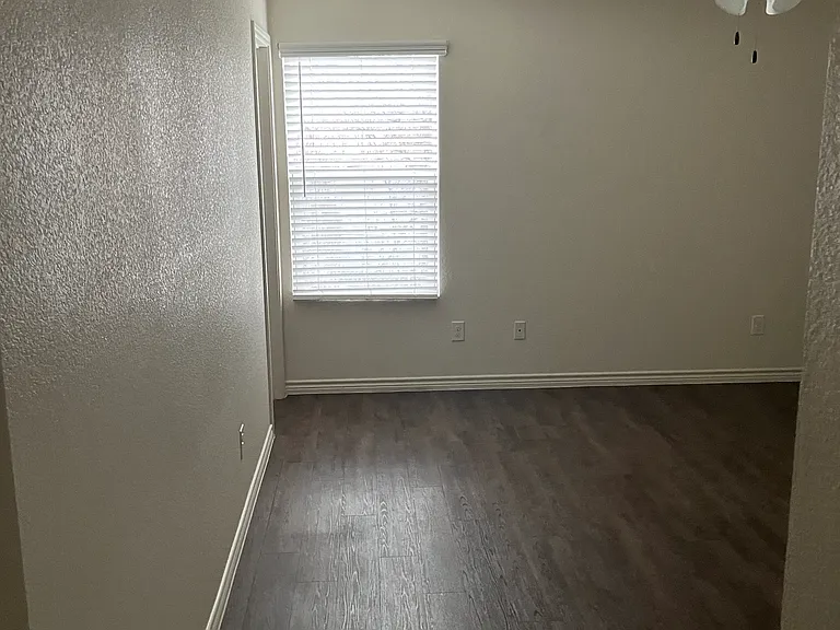922 Maplewood St #B — Photo 7