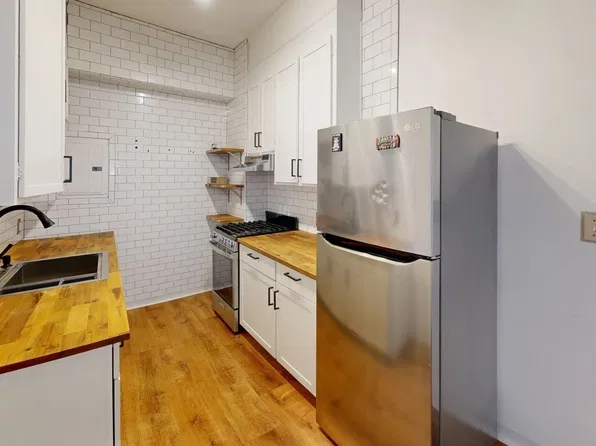 1945 Commonwealth Ave APT 7, Brighton, MA 02135