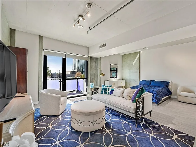 353 E Bonneville Ave #359 — Photo 9