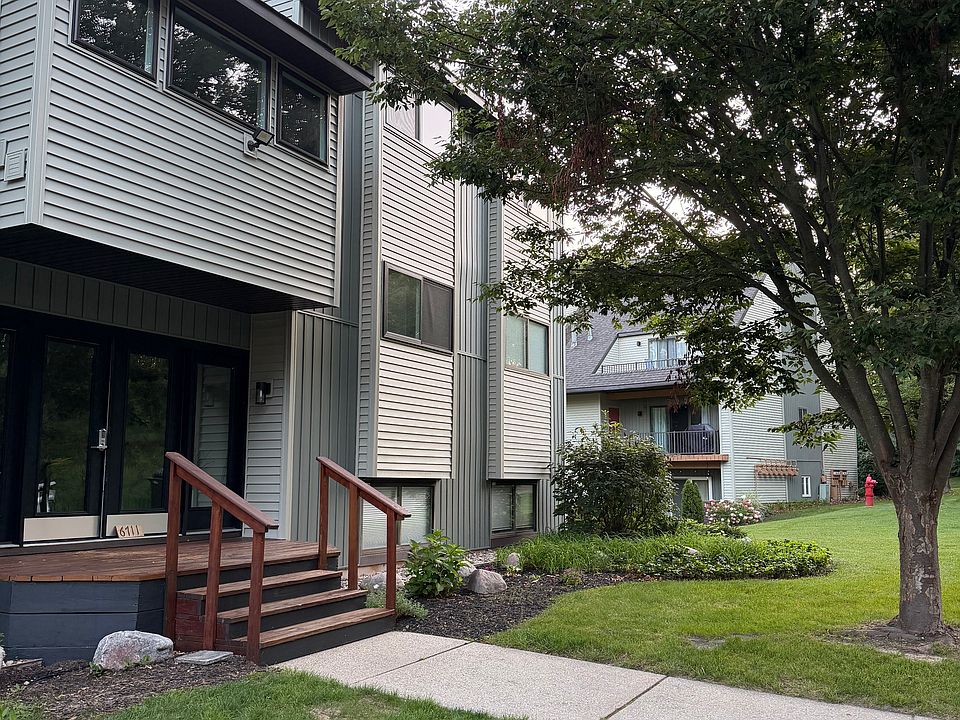 1st image of 6711 Boca Vista Dr NE Unit 302