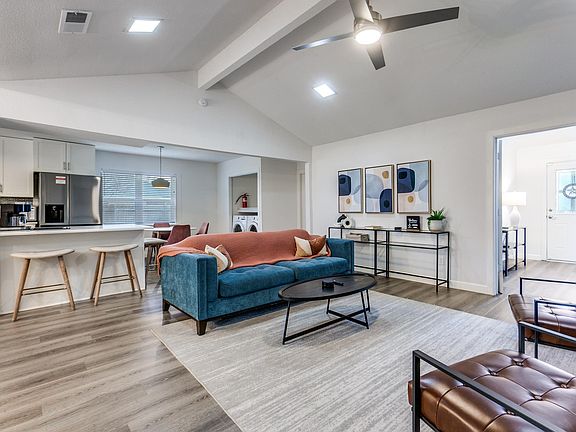 5th image of 2901 Regal Rd