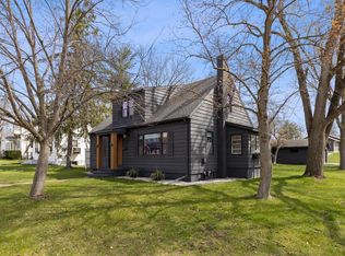 1002 Bowman Rd, Wisconsin Dells, WI 53965