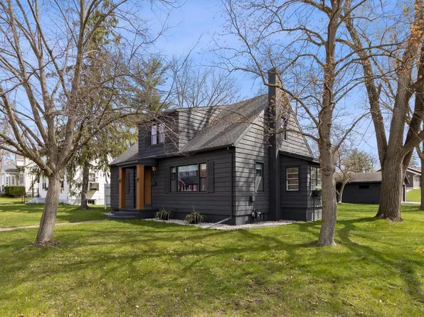 1002 Bowman Street, Wisconsin Dells, WI 53965