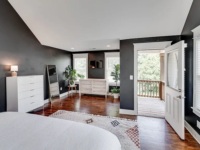 926 Thomas Ave — Photo 18