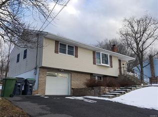 29 Pine Hill Rd, Monroe, NY 10950