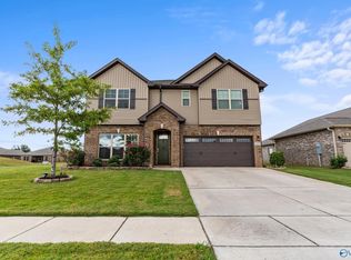 227 Cherry Laurel Dr, Hazel Green, AL 35750