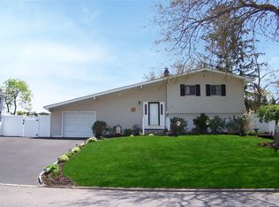 138 Hawkins Rd, Centereach, NY 11720