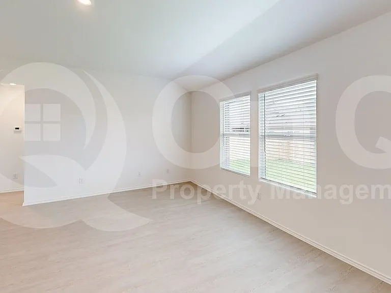 17805 Wrens Nest Way — Photo 12