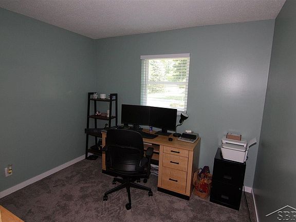 3rd image of 1402 Andrew St