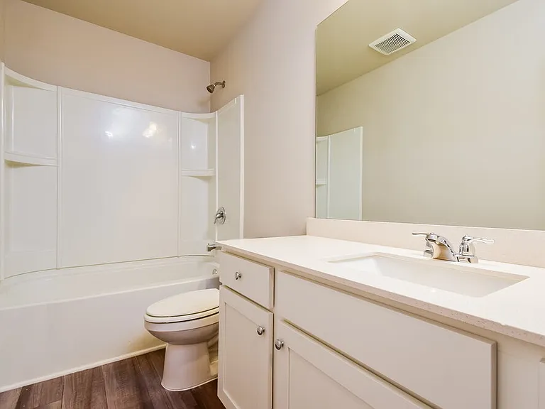 526 Knightsbridge Ln — Photo 16