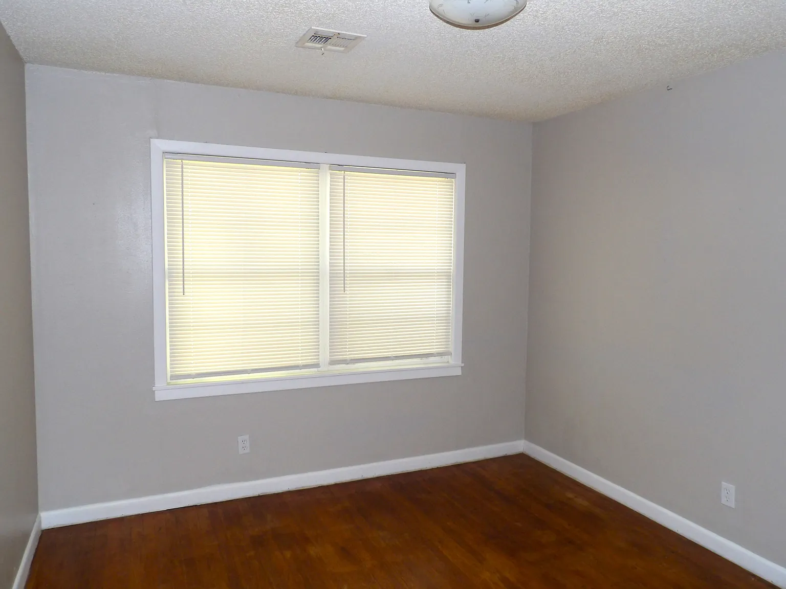 2 bed, 1031 sqft, $795 — Photo 4