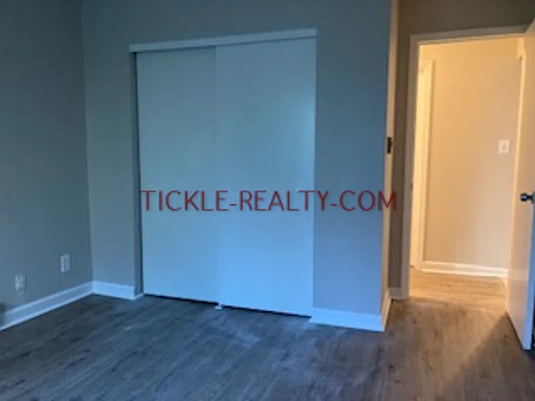 Creekwood Apartments - Farmington — Photo 19