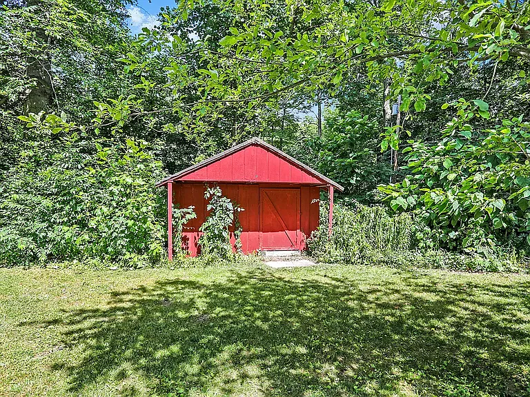3315 Beech Dr — Photo 32