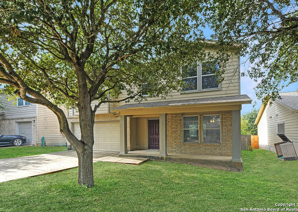 1st image of 605 Gatewood Briar
