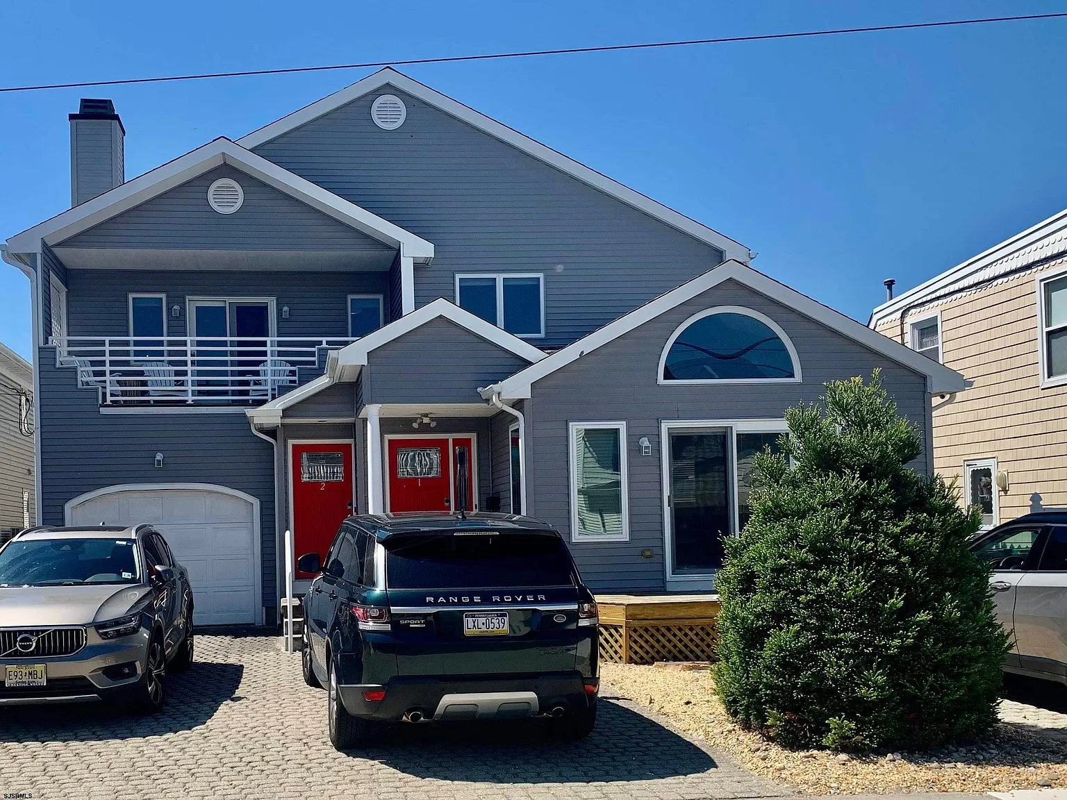 3 bed, 2.0 bath, $2,400 — Photo 1