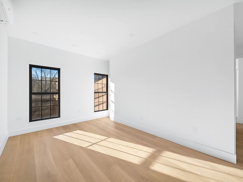 1st image of 272 Driggs Ave #2F