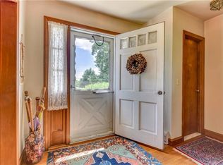 17 Baldwin Rd, Middletown, RI 02842