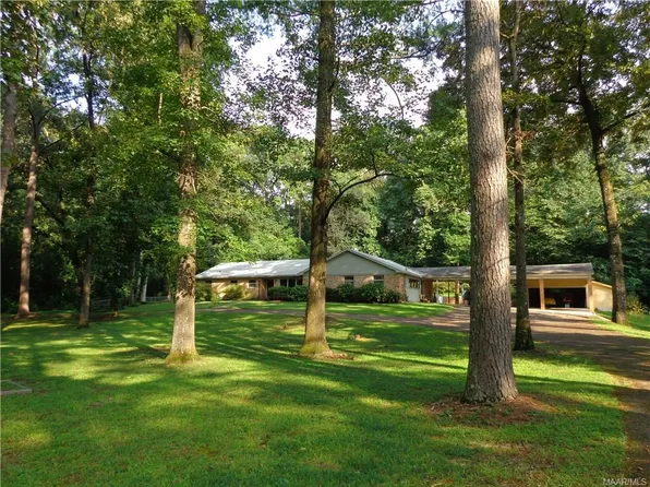 124 Holly Ln, Prattville, AL 36066