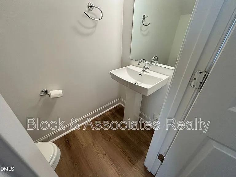 5710 Parker Pines Ct — Photo 25
