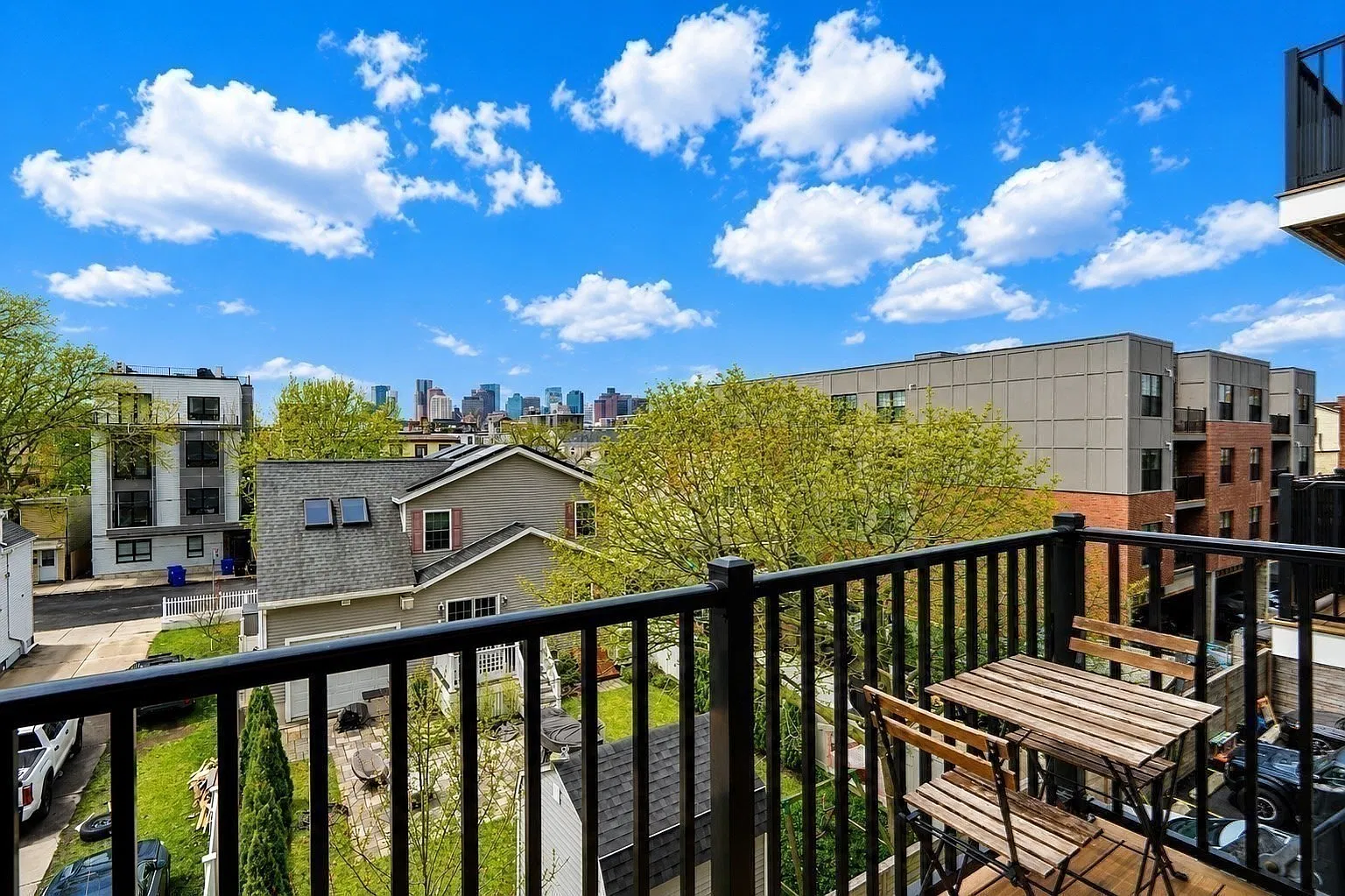 1 bed, 1.0 bath, 696 sqft, $3,000 — Photo 3