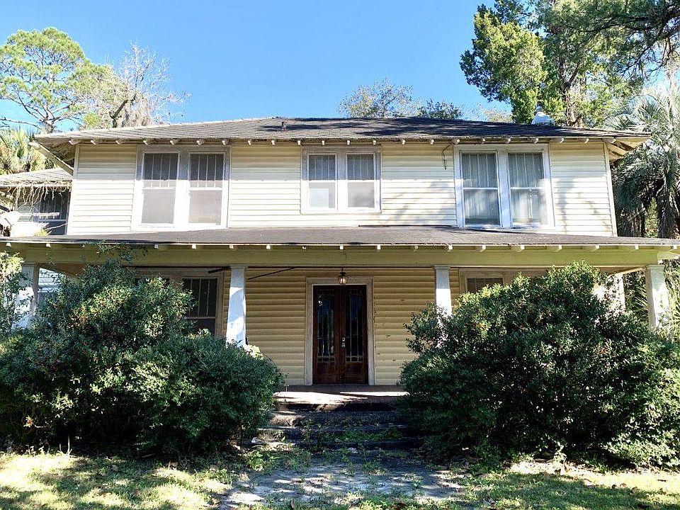 1st image of 203 Helvenston St SE
