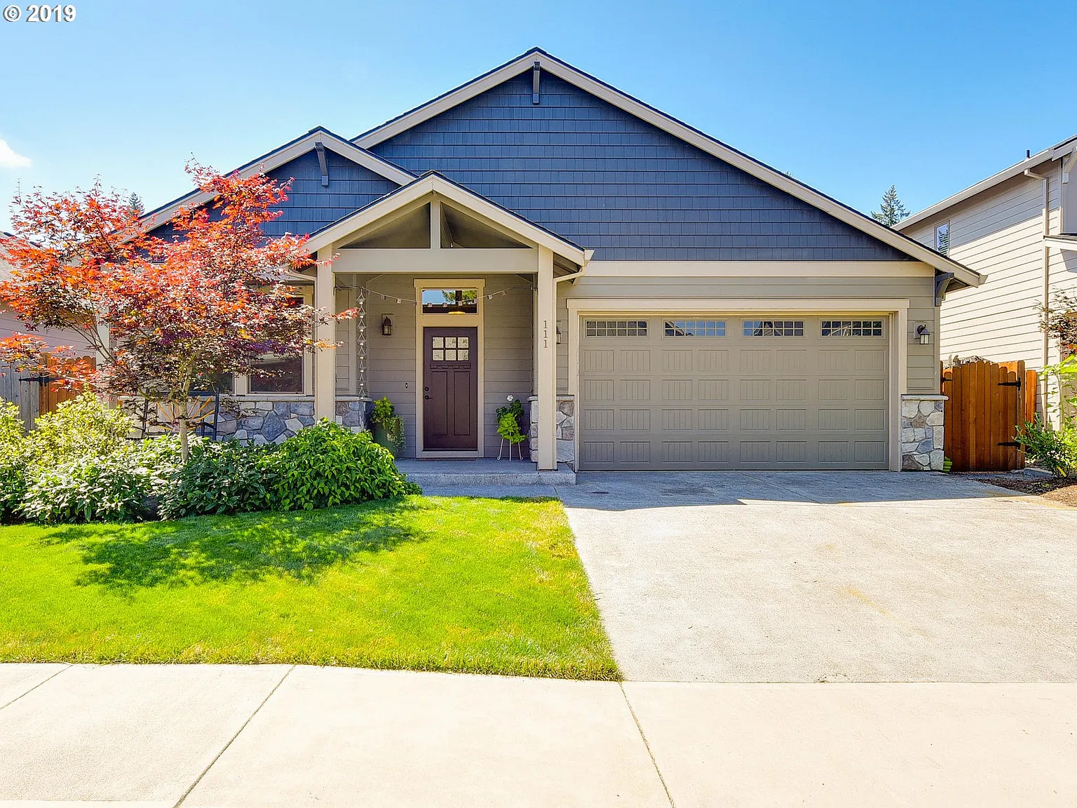 111 NE Megan Dr photo 1