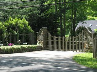 7100 Wolf Run Shoals Rd, Fairfax Station, VA 22039