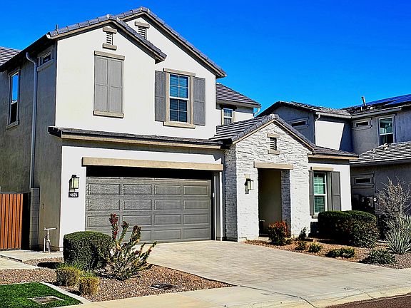 3rd image of 4826 E Shady Glen Avenue