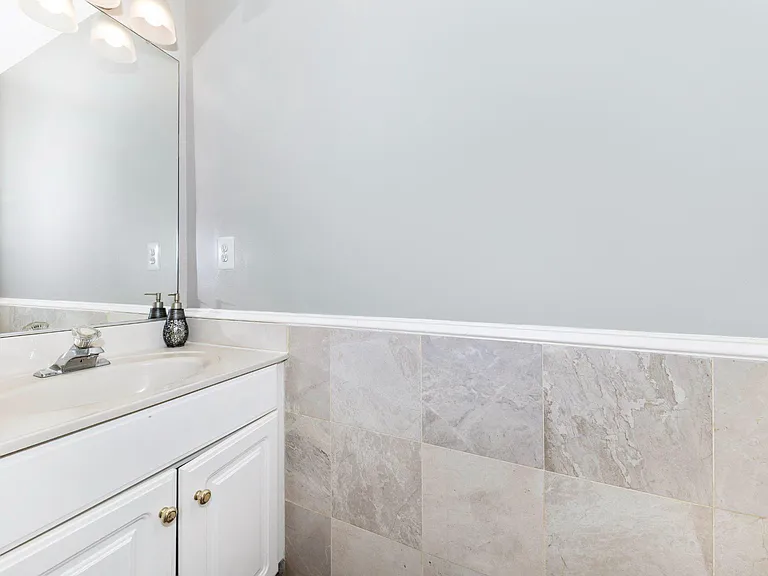 9215 McCarty Rd — Photo 24